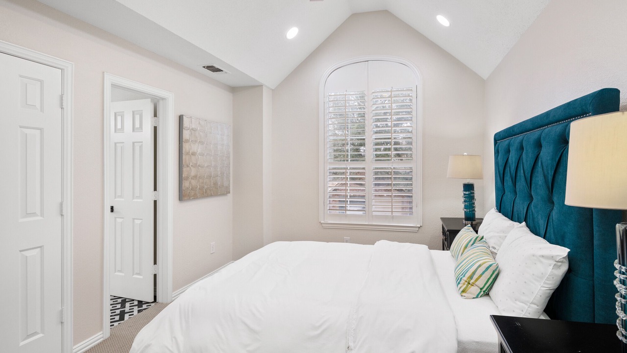 Photo of Bedroom in Addison