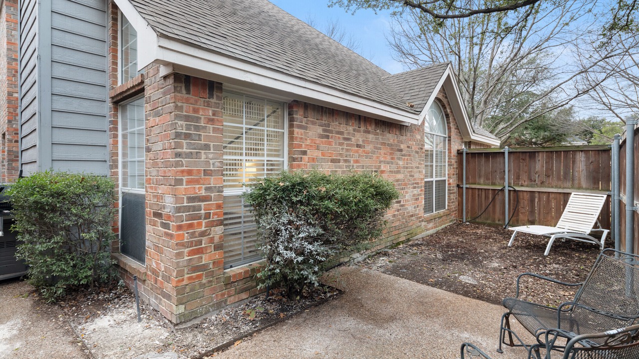 Photo of Outdoor in Addison