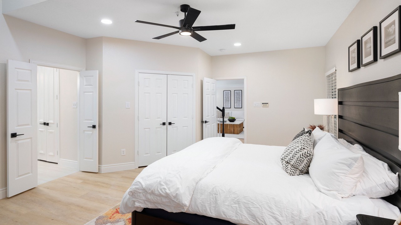 Photo of Bedroom in Addison