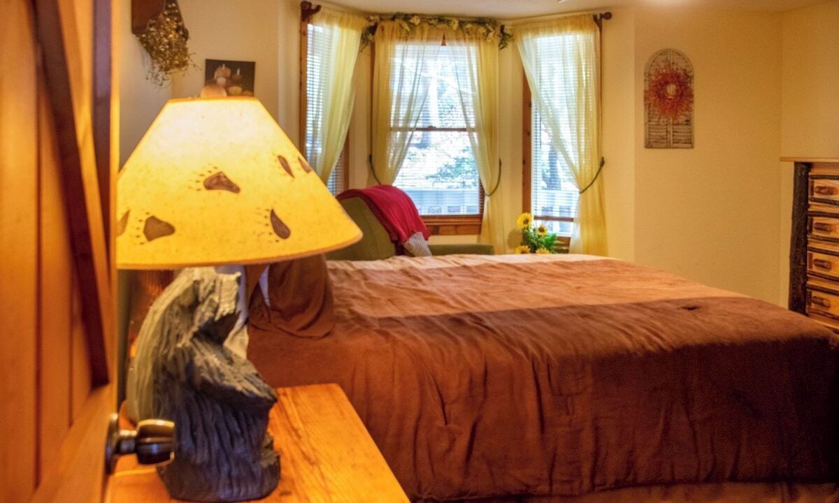 Photo of Bedroom in Blairsville