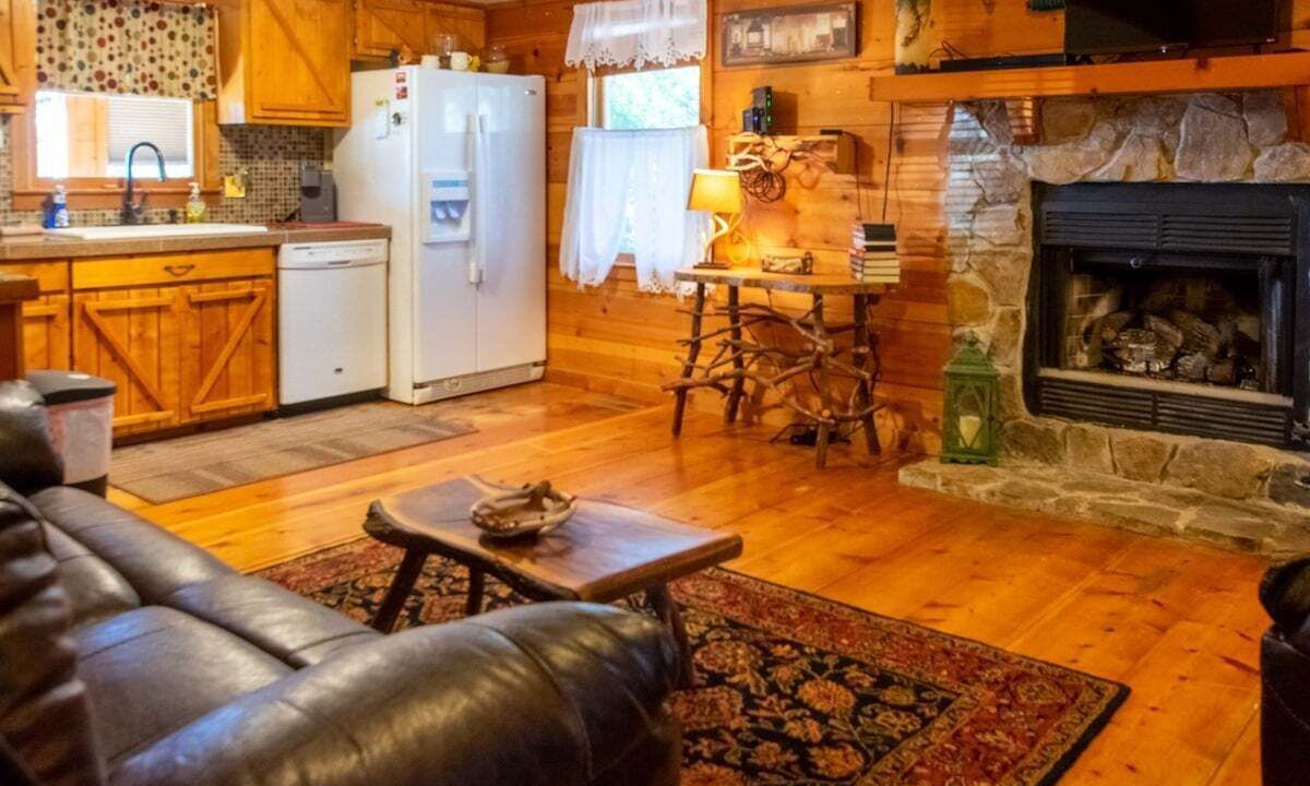 Photo of Livingroom in Blairsville
