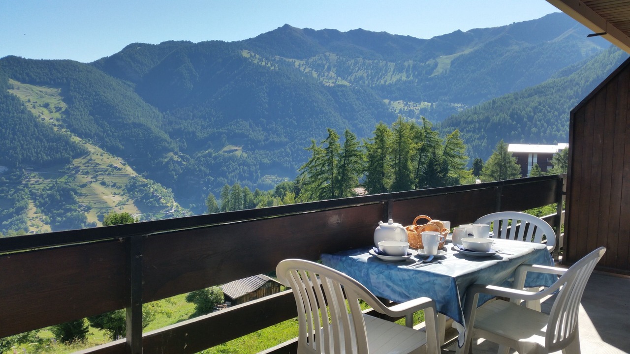 Photo of Patio Balcony in La Tzoumaz