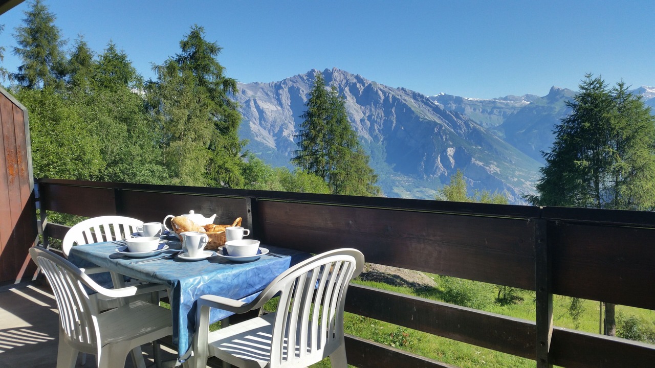 Photo of Patio Balcony in La Tzoumaz