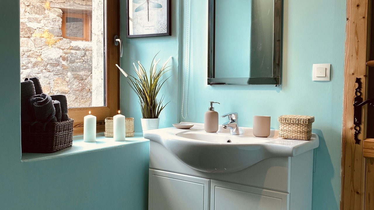 Photo of Bathroom in Nozieres