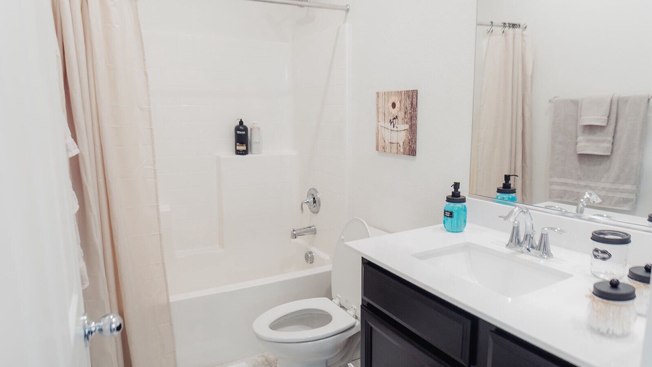 Photo of Bathroom in North Natomas