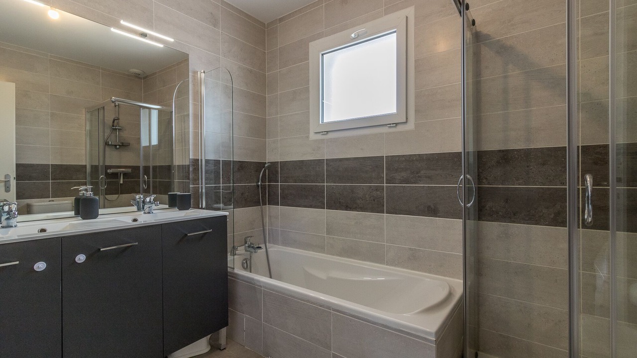 Photo of Bathroom in Castelmaurou