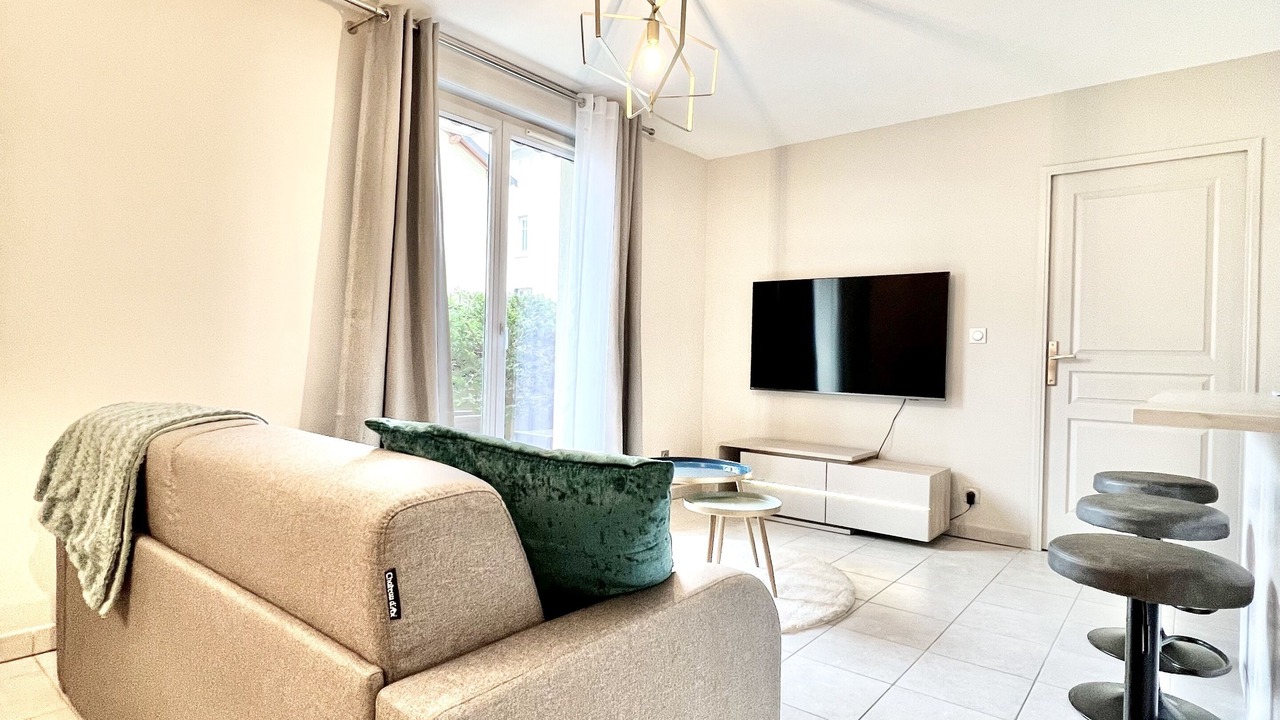 Photo of Livingroom in Champagne-au-Mont-d'Or