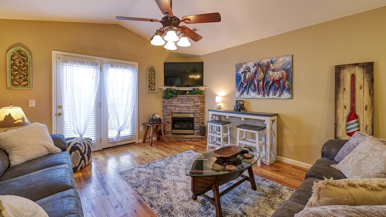 Photo of Livingroom in Pigeon Forge