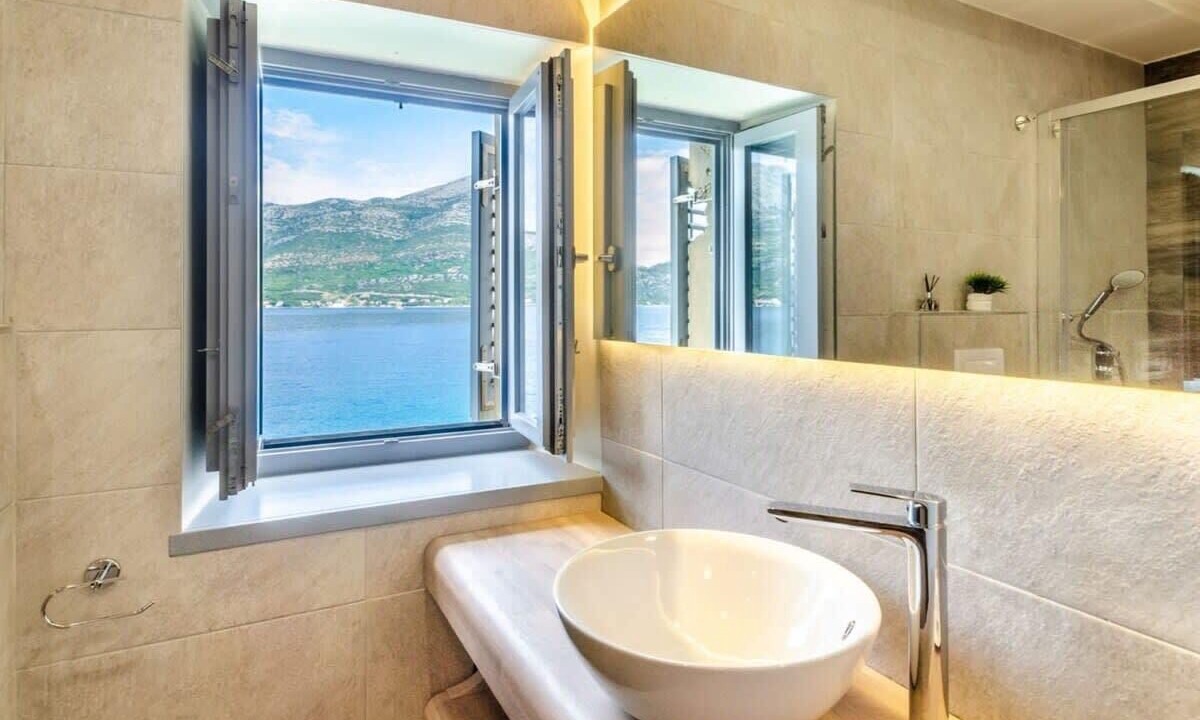 Photo of Bathroom in Cove Tri Zala (Zrnovo)