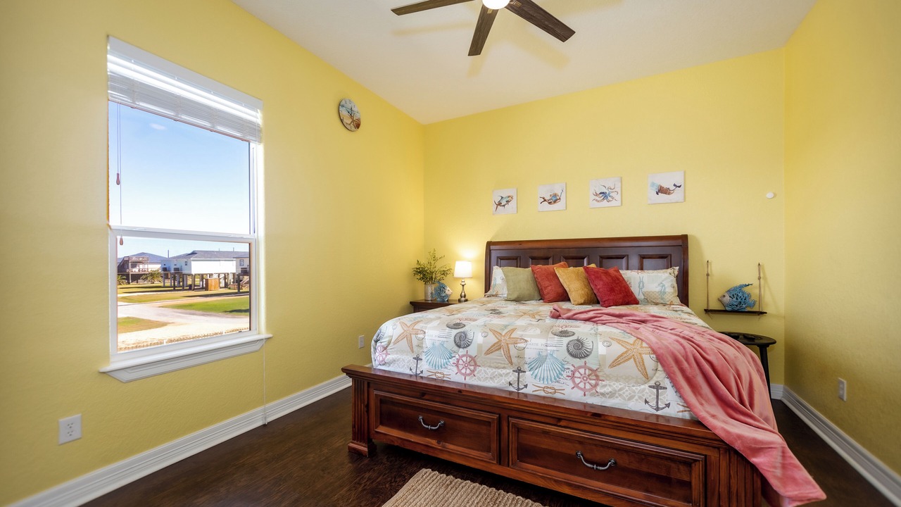 Photo of Bedroom in Surfside Beach