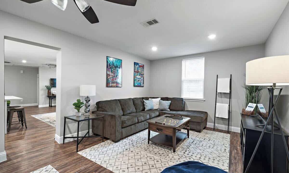 Photo of Bedroom in Pasadena