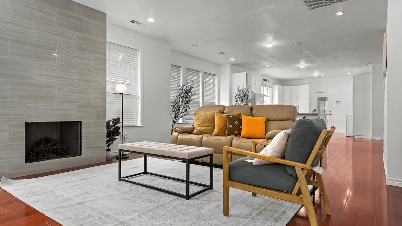 Photo of Livingroom in Sherman