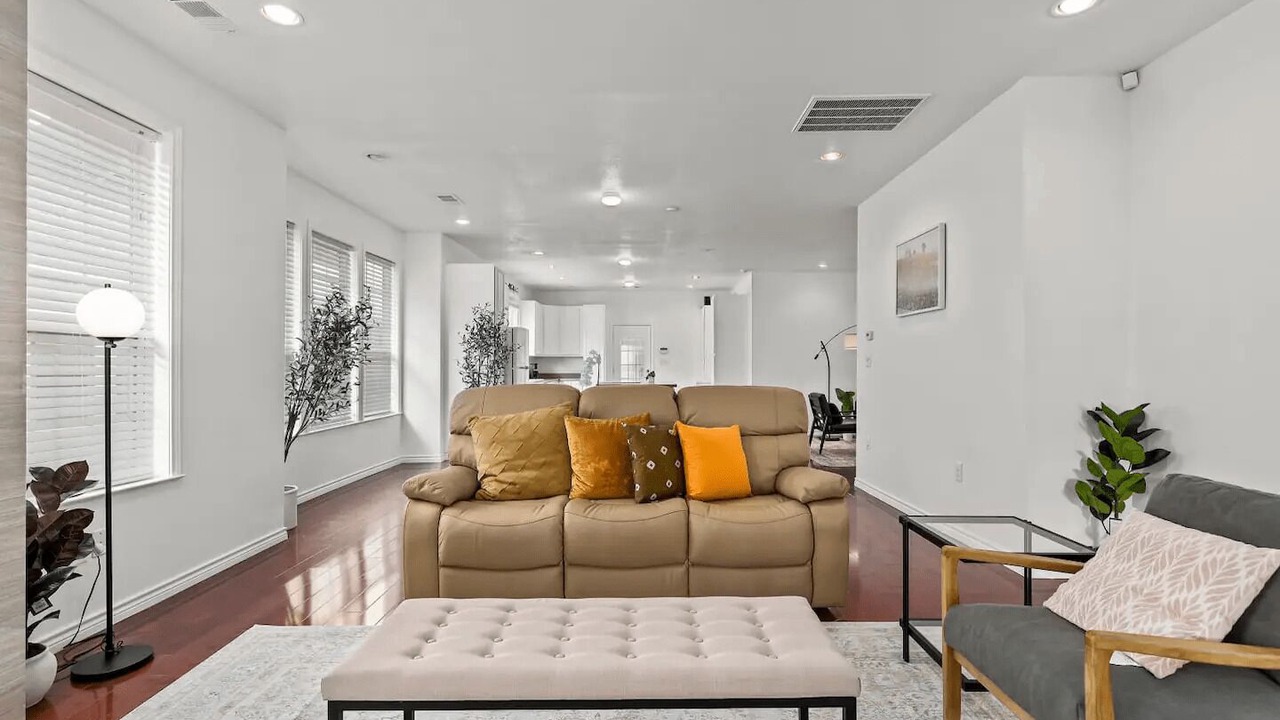 Photo of Livingroom in Sherman