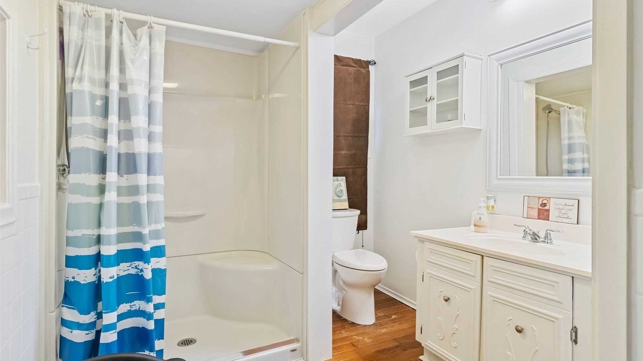 Photo of Bathroom in Woodville