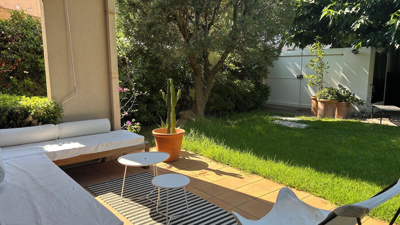 Photo of Patio Balcony in La Plage