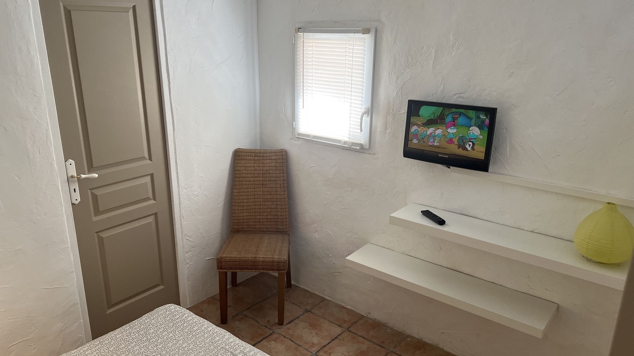 Photo of Bedroom in 7th Arrondissement