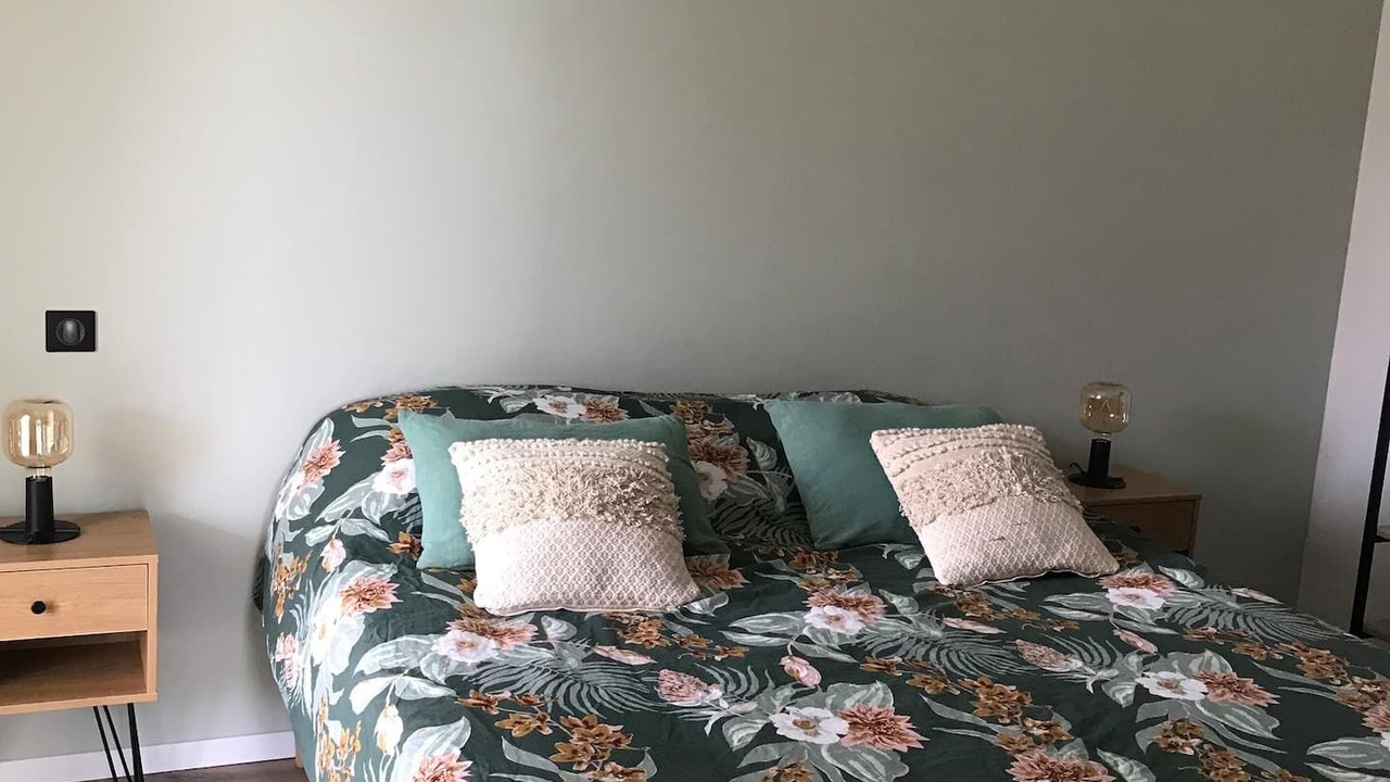Photo of Bedroom in Lagnes