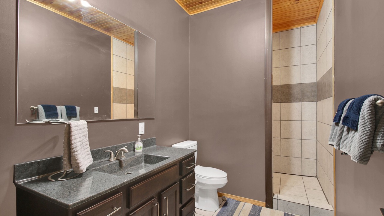 Photo of Bathroom in Sycamore