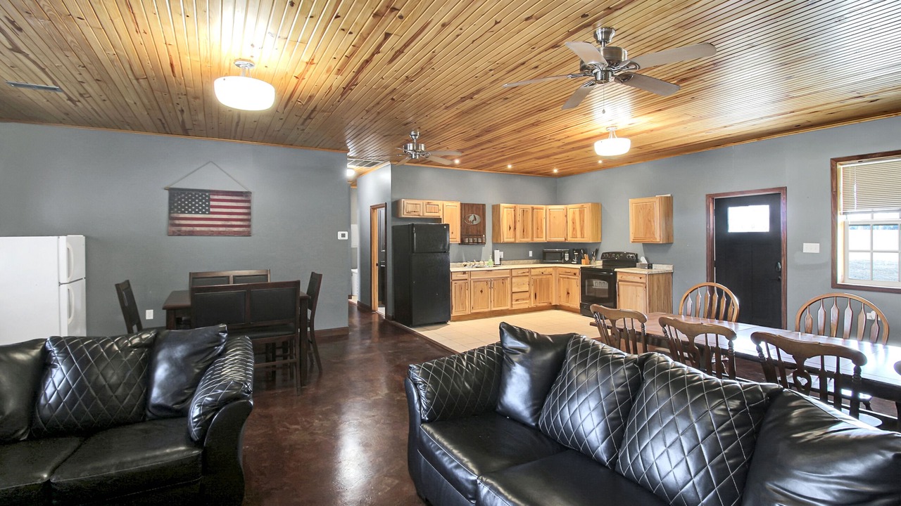 Photo of Livingroom in Sycamore