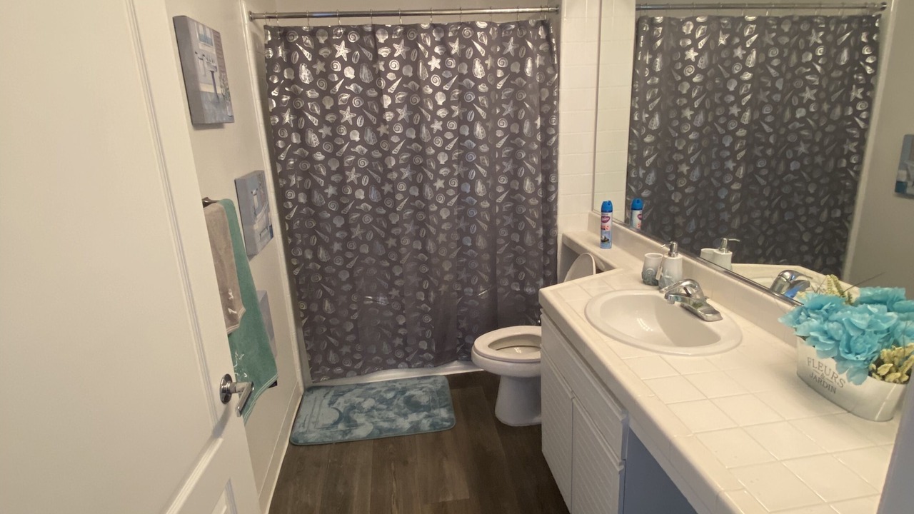 Photo of Bathroom in Del Rey