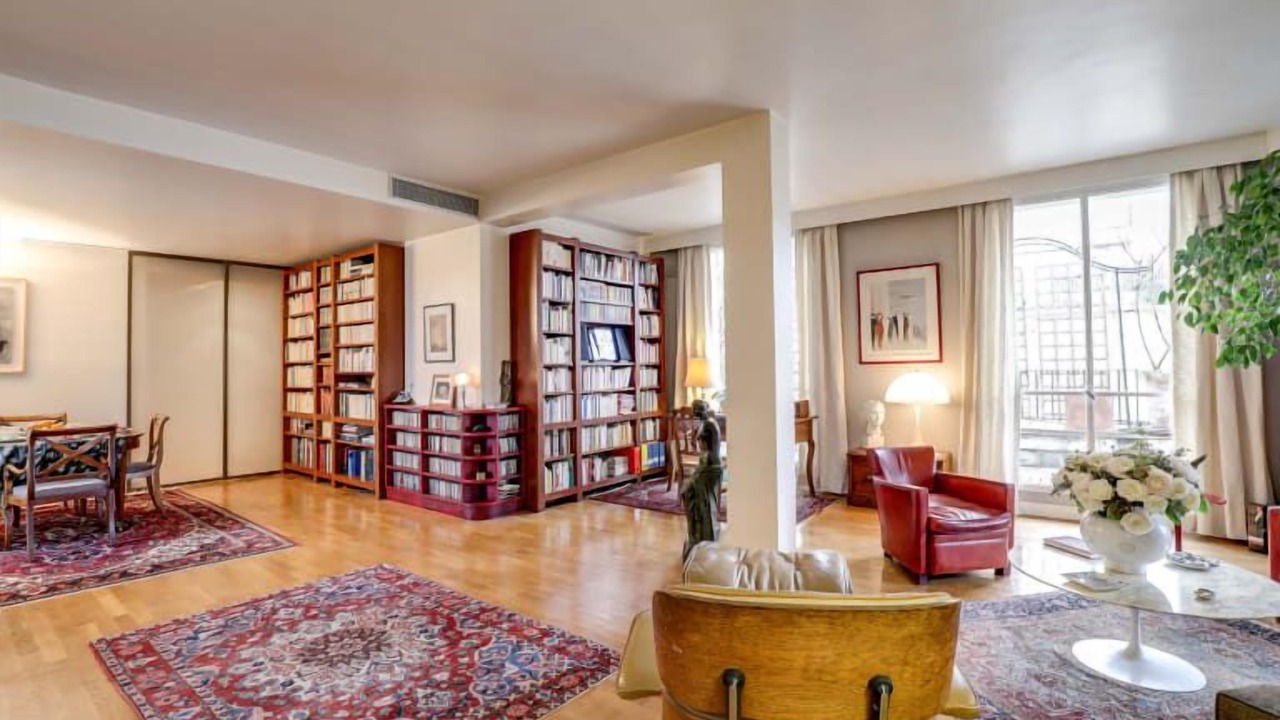 Photo of Others in Grenelle