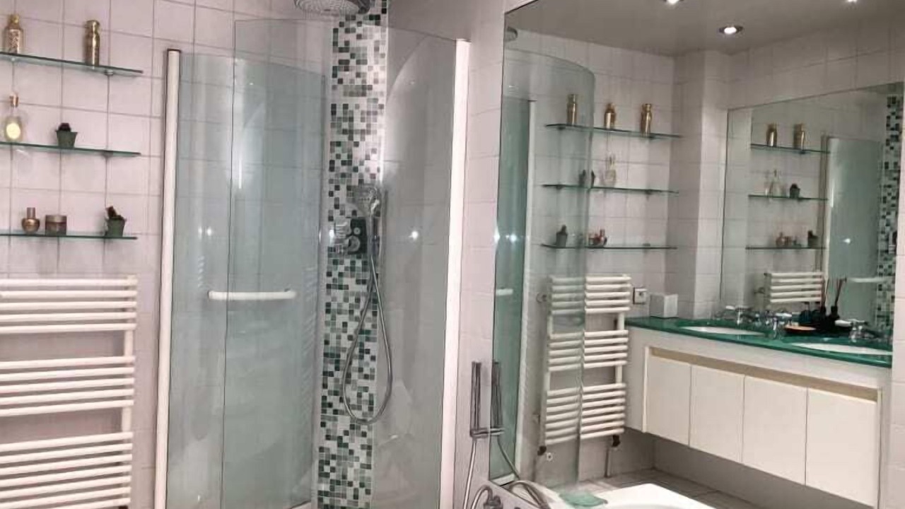 Photo of Bathroom in Grenelle