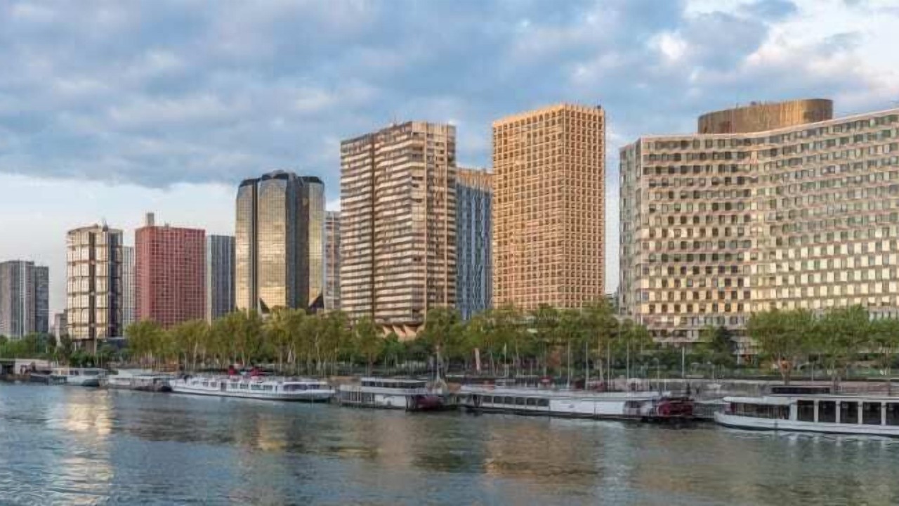 Photo of Others in Grenelle