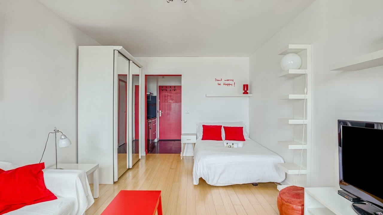 Photo of Bedroom in 13th Arrondissement