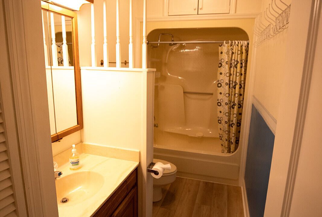 Photo of Bathroom in Beattyville