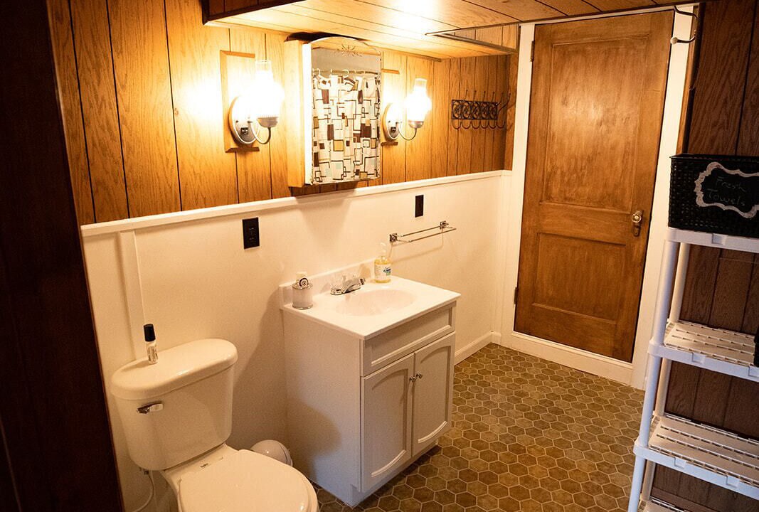 Photo of Bathroom in Beattyville