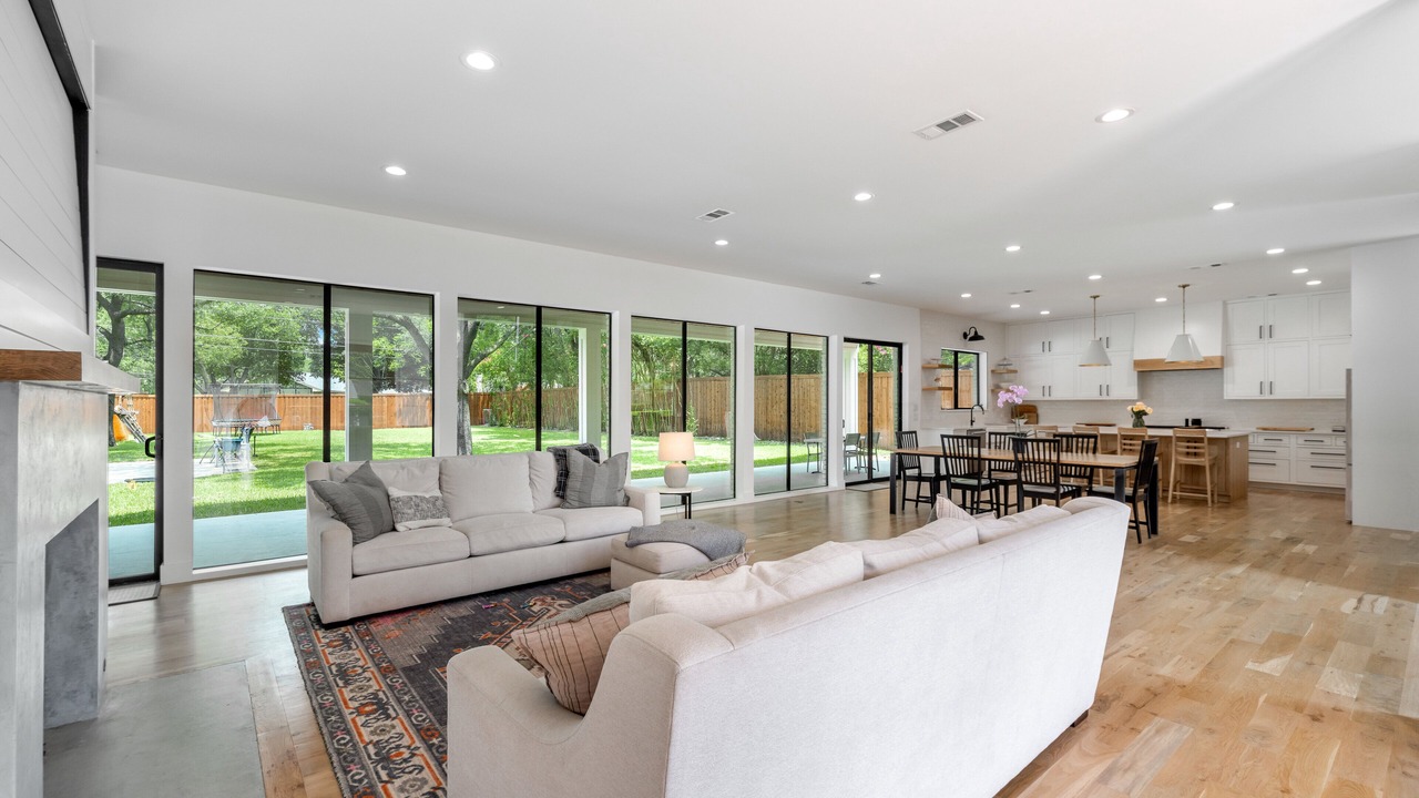 Photo of Livingroom in Richardson
