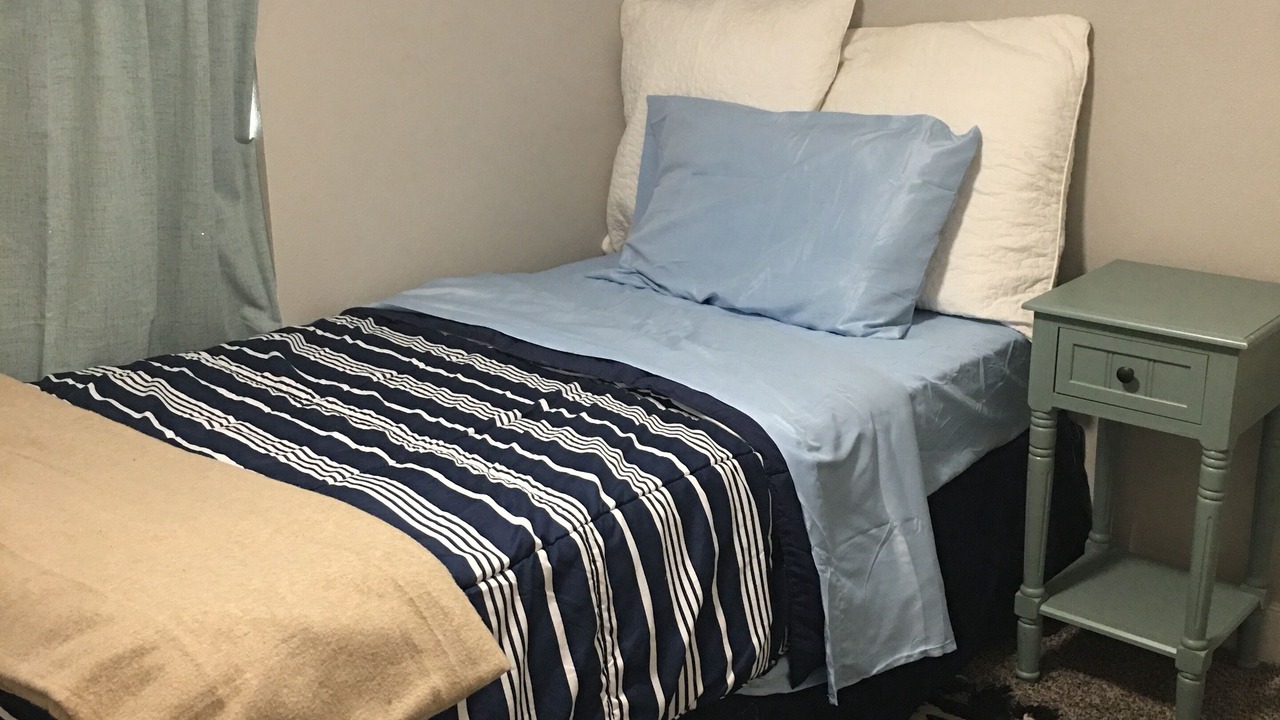 Photo of Bedroom in Groves
