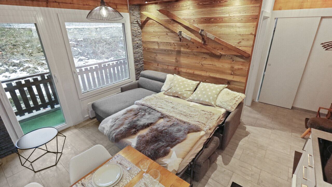 Photo of Bedroom in Noes