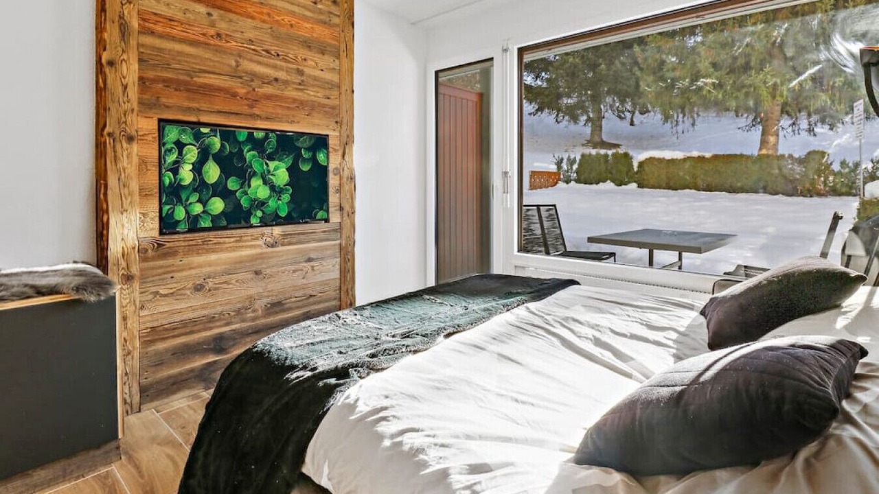 Photo of Bedroom in Noes