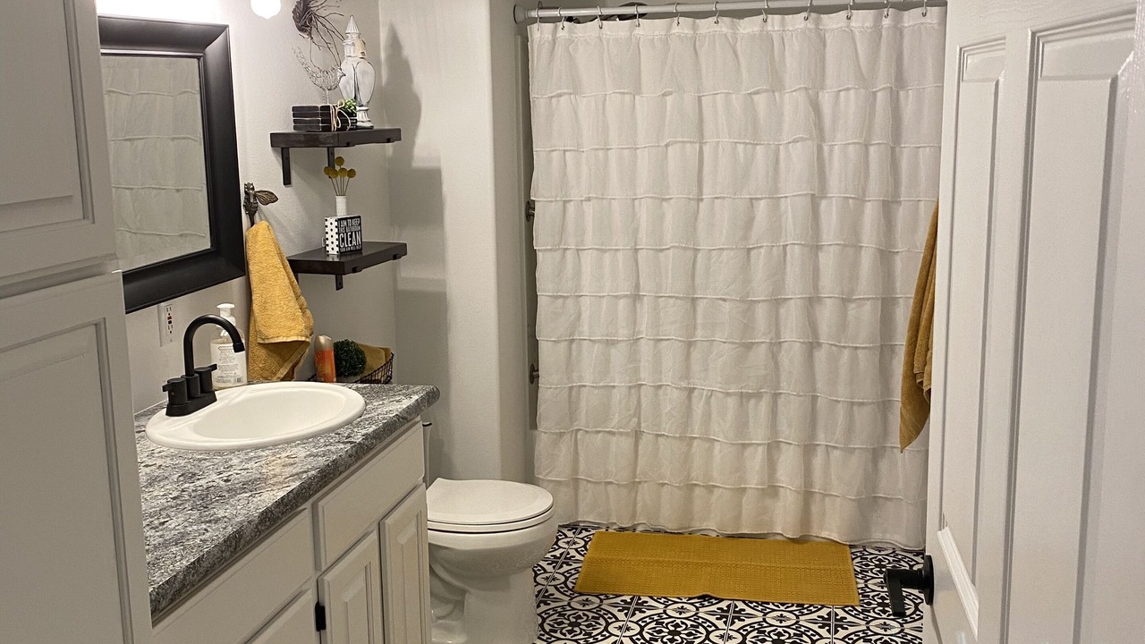 Photo of Bathroom in Pendleton