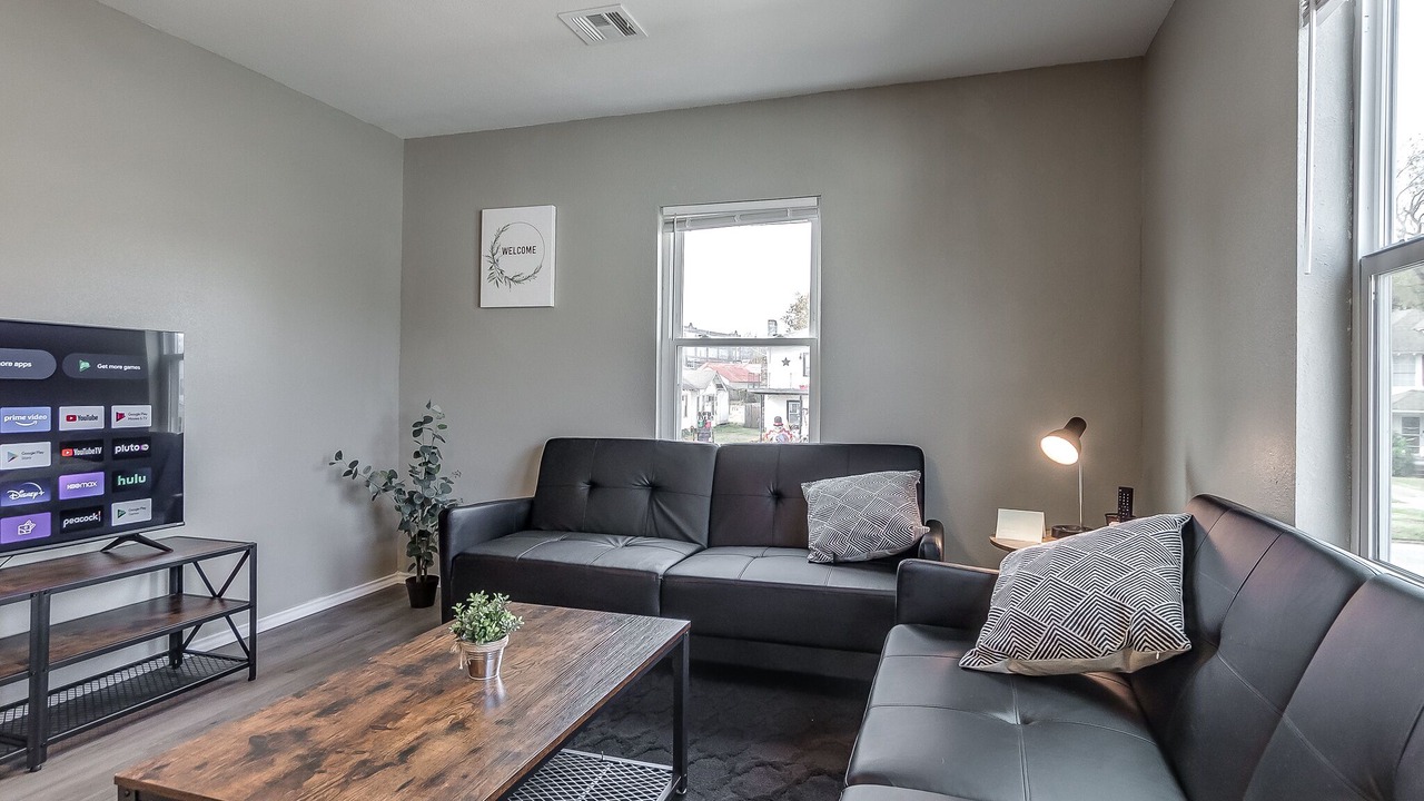 Photo of Livingroom in Bartlesville