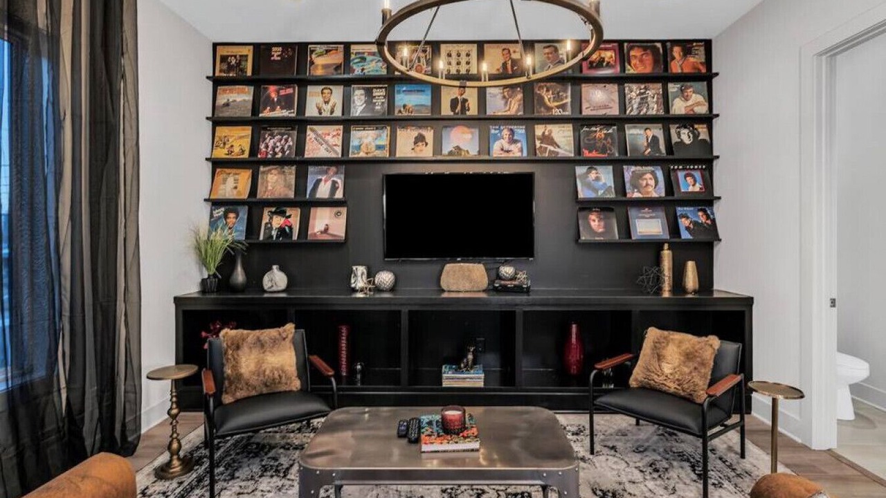 Photo of Livingroom in Talbot's Corner