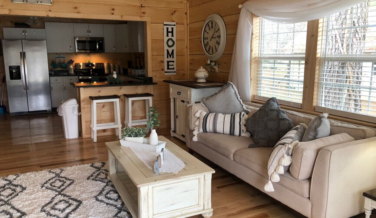 Photo of Livingroom in Tunnel Hill