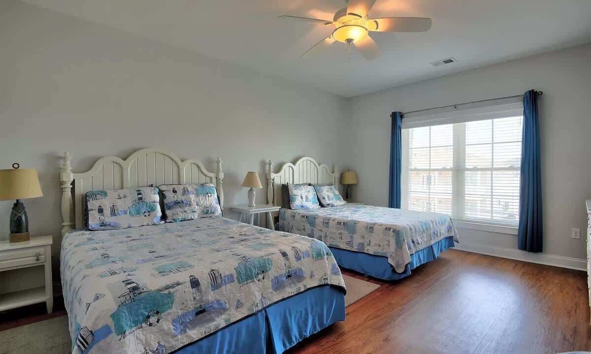 Photo of Bedroom in Cherry Grove Beach