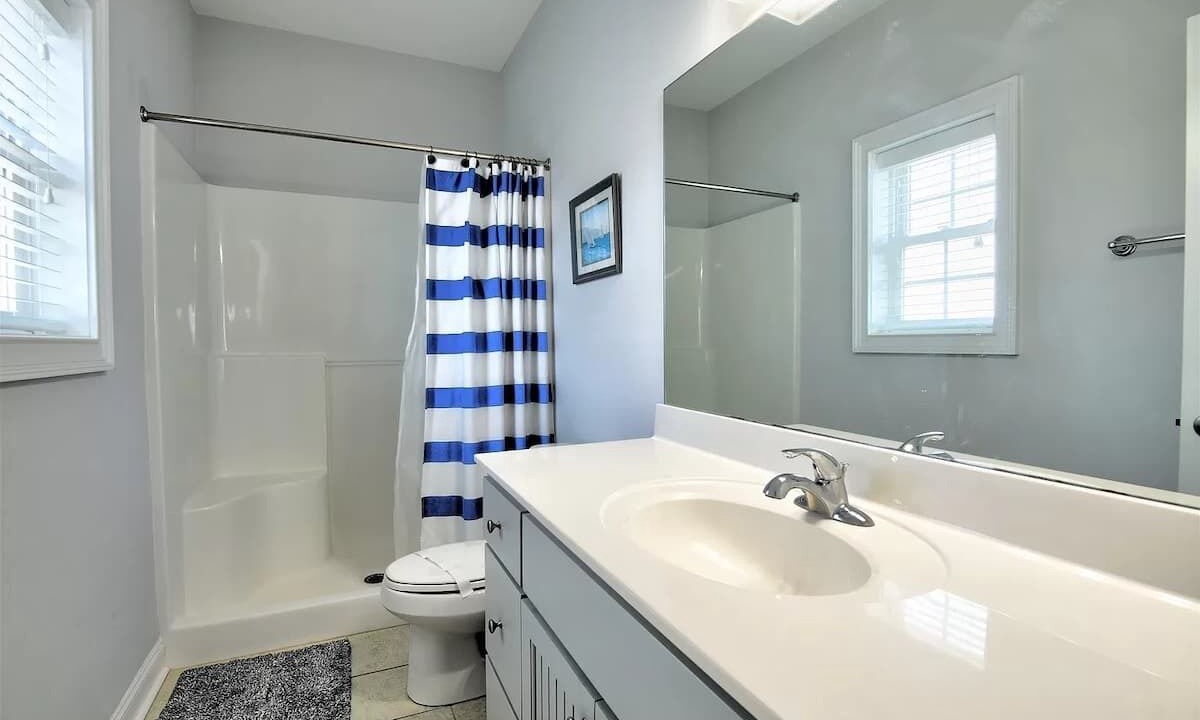 Photo of Bathroom in Cherry Grove Beach
