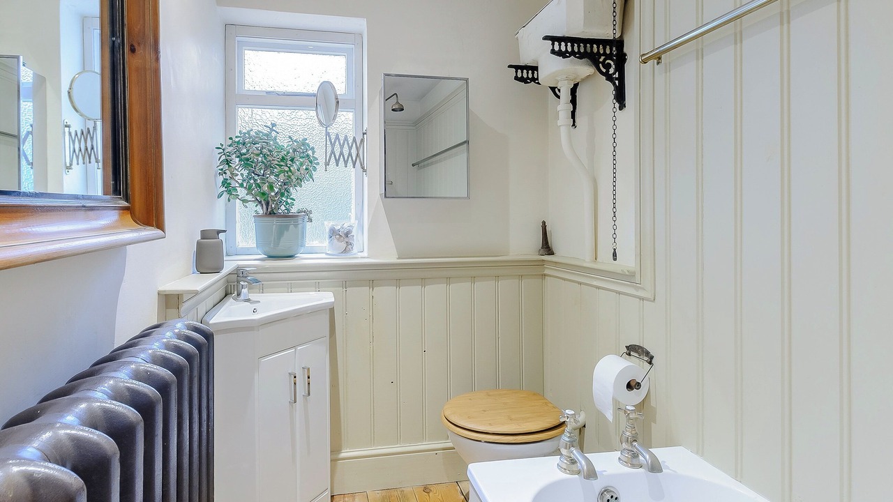 Photo of Bathroom in Faversham