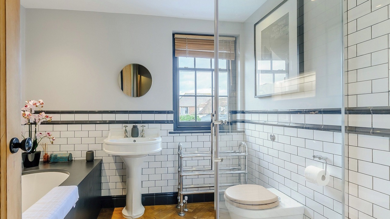 Photo of Bathroom in Faversham