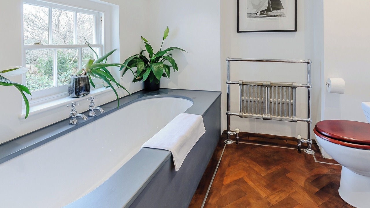 Photo of Bathroom in Faversham