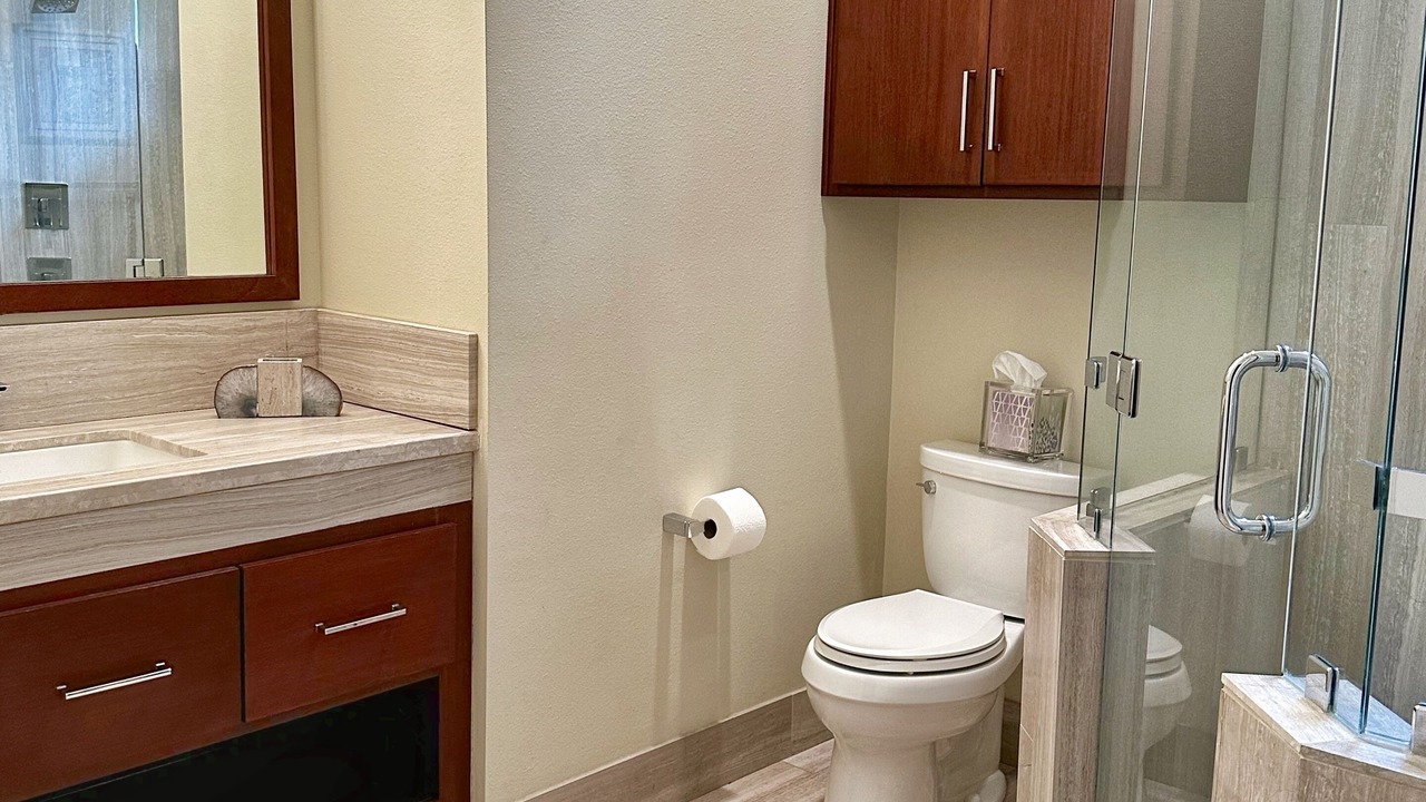 Photo of Bathroom in Oakwood
