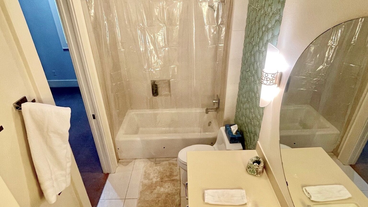 Photo of Bathroom in Oakwood
