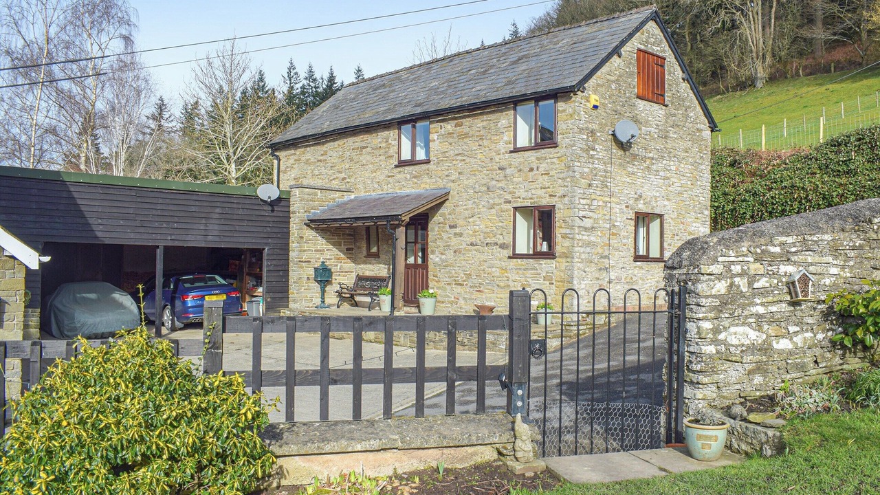 Photo of Others in Kington