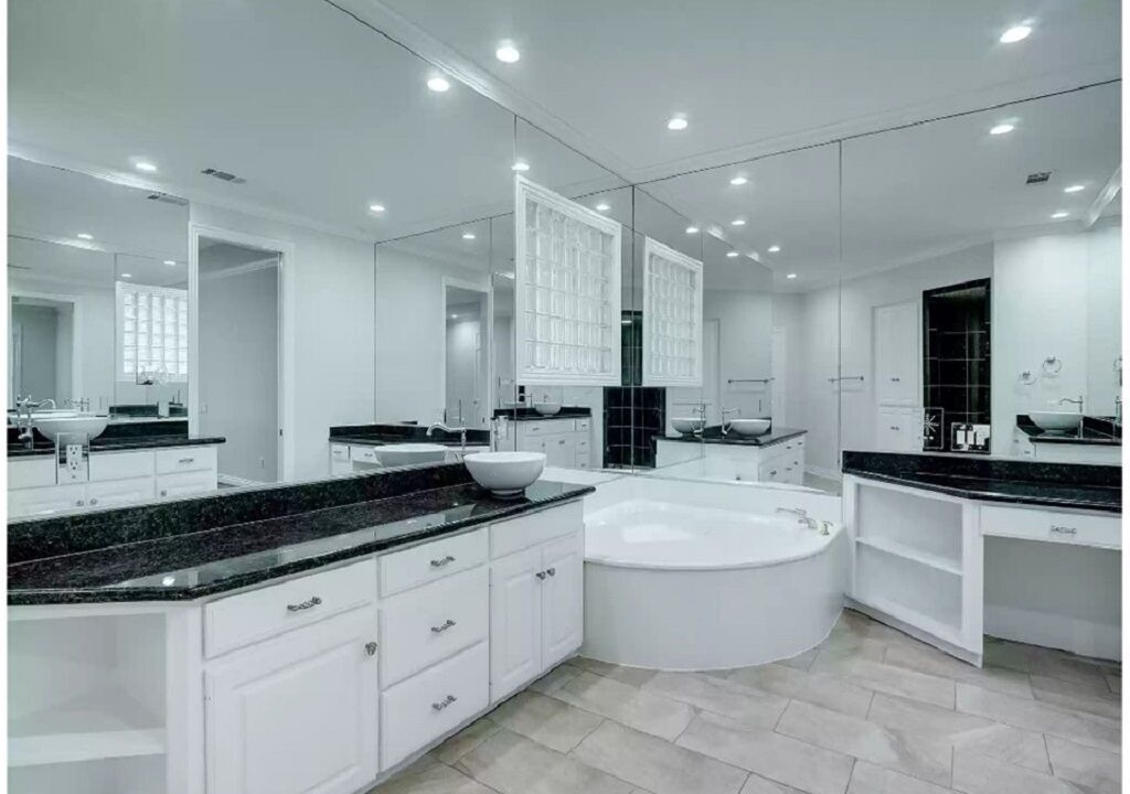Photo of Bathroom in Grapevine