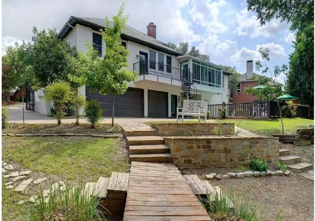 Photo of Outdoor in Grapevine