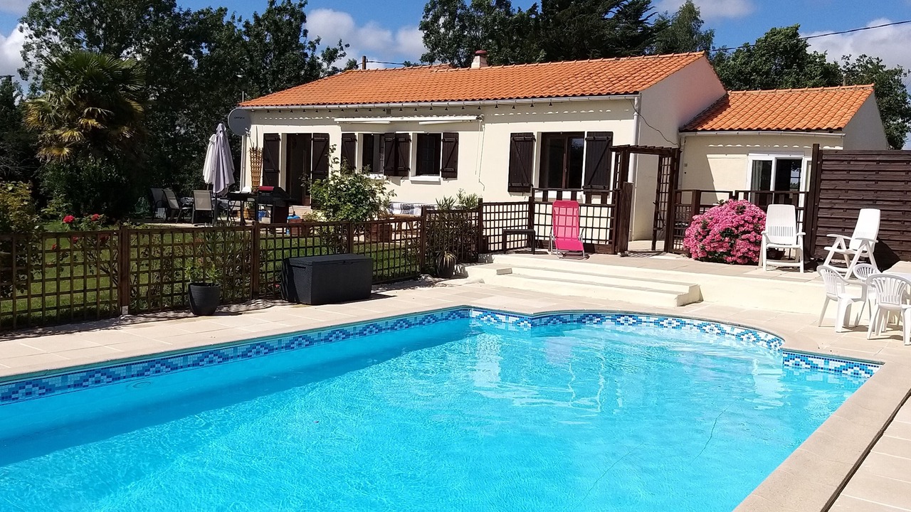 Photo of Outdoor in Saint-Denis-du-Payre