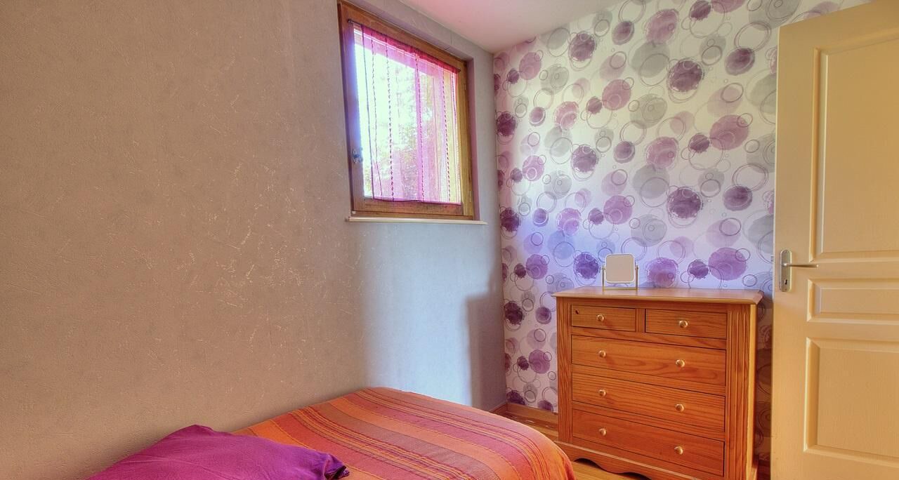 Photo of Bedroom in Condrieu